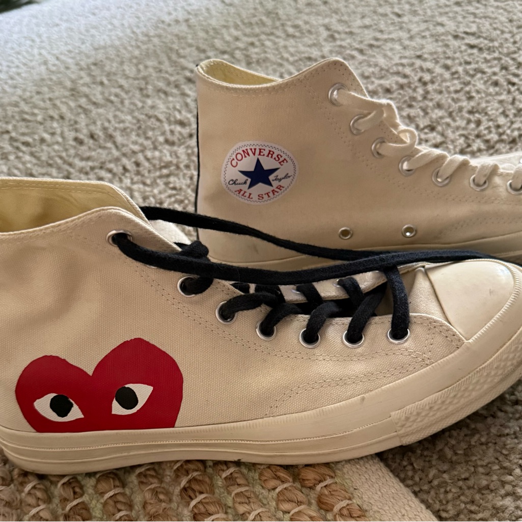Converse Kids Cream Canvas High-Top Sneakers With Red Heart Graphic